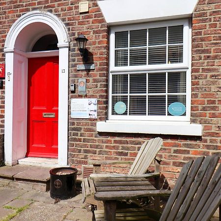 The Riddle Vila Whitby Exterior foto
