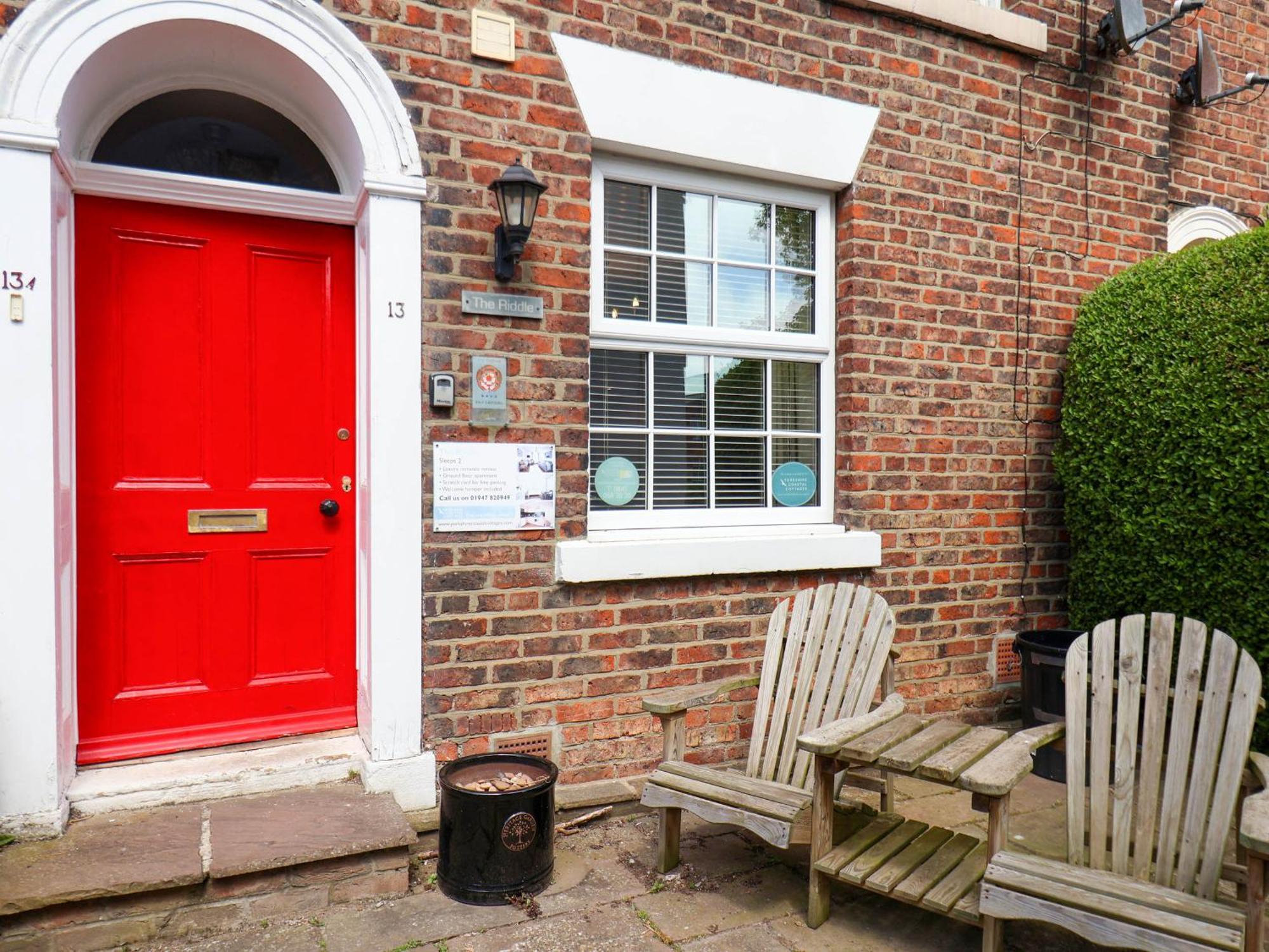 The Riddle Vila Whitby Exterior foto