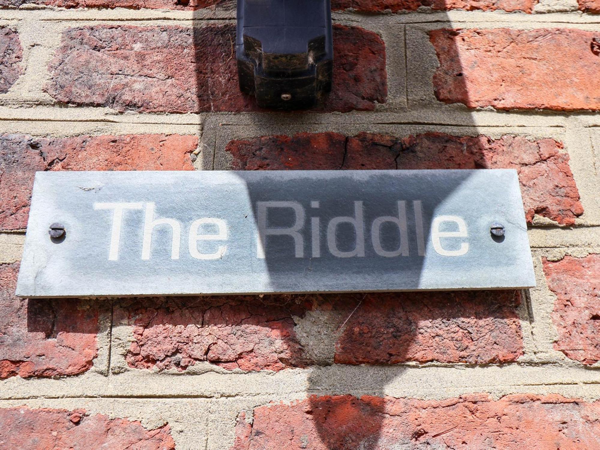 The Riddle Vila Whitby Exterior foto